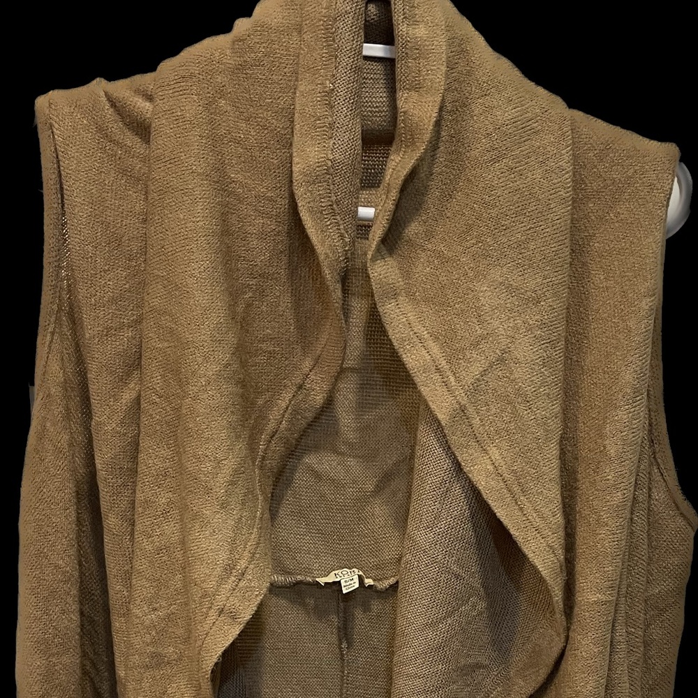 Vest cardigan sweater